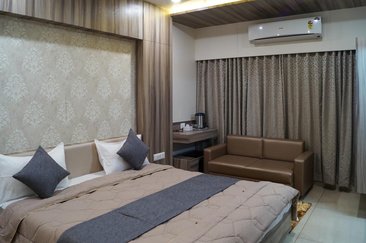 Hotel Midtown วาโดดารา ภายนอก รูปภาพ