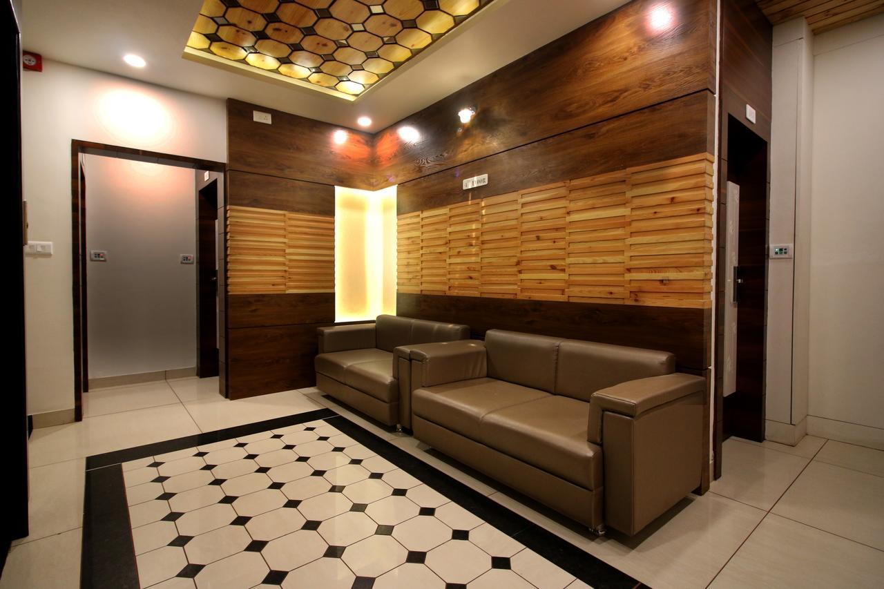 Hotel Midtown วาโดดารา ภายนอก รูปภาพ
